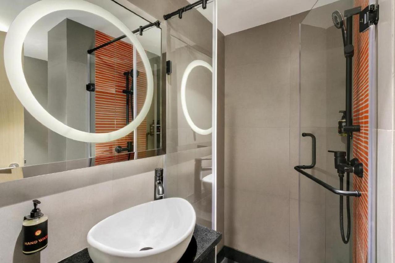 Ginger Mumbai Airport Hotel Bagian luar foto