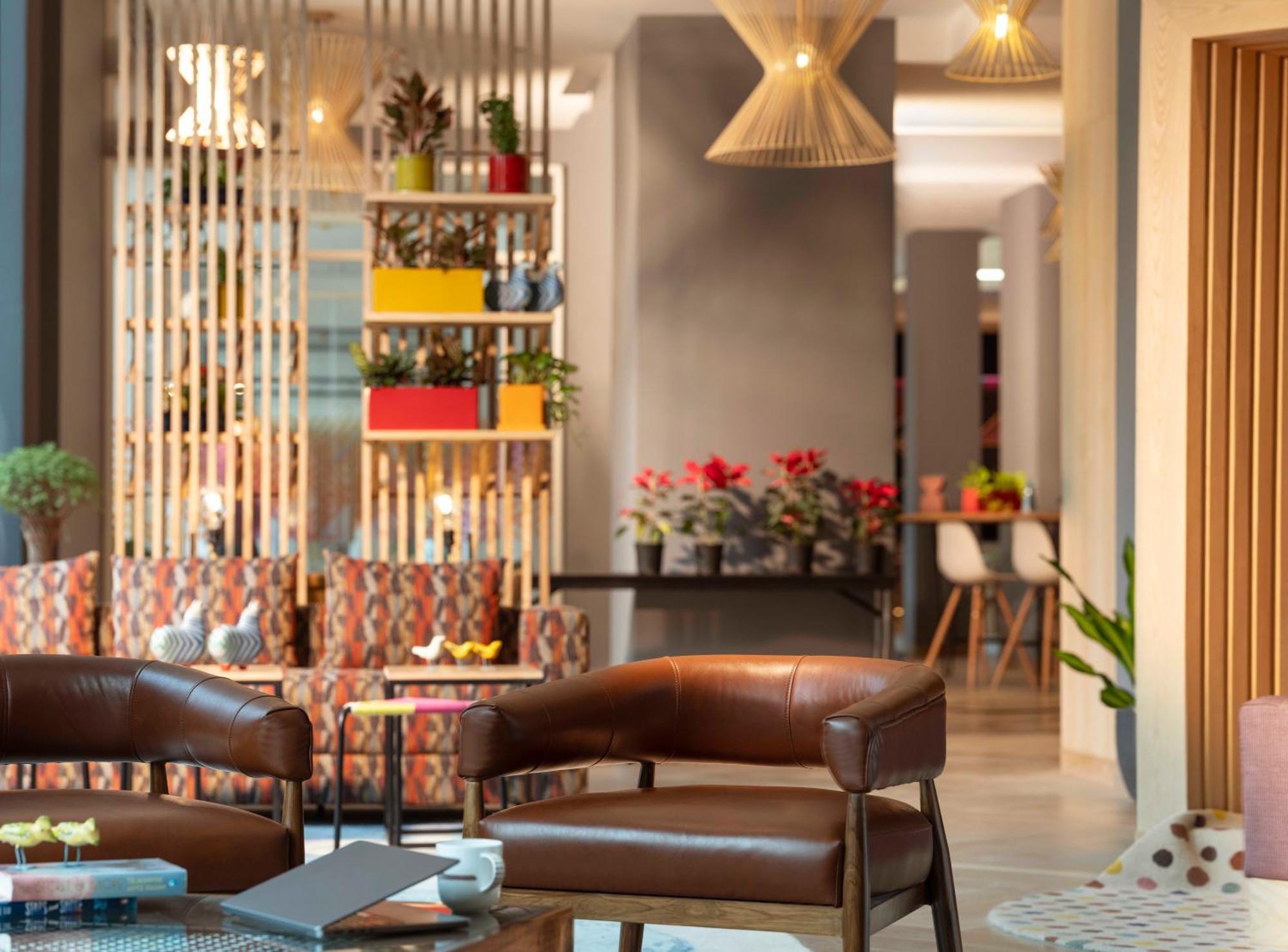 Ginger Mumbai Airport Hotel Bagian luar foto